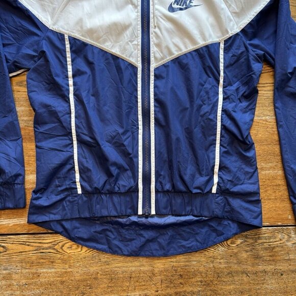 Nike Sportswear Women's Windrunner Full Zip Hooded Lightweight Jacket Small - Picture 3 of 16